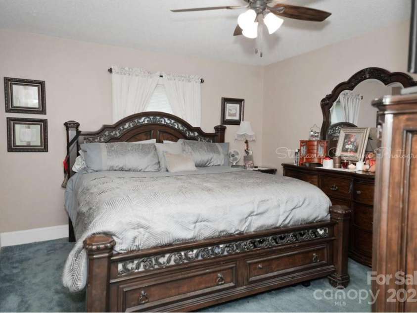 3021 Davis Park Road, Gastonia, NC 28052.  MLS# CAR4178974, YatesRealty ID 1830. 