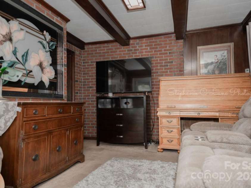 3021 Davis Park Road, Gastonia, NC 28052.  MLS# CAR4178974, YatesRealty ID 1830. 