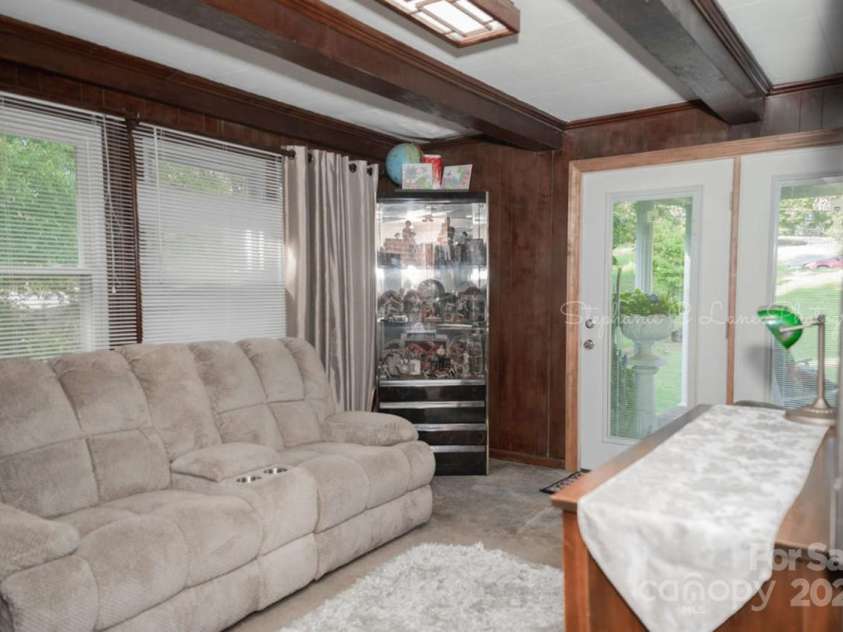 3021 Davis Park Road, Gastonia, NC 28052.  MLS# CAR4178974, YatesRealty ID 1830. 