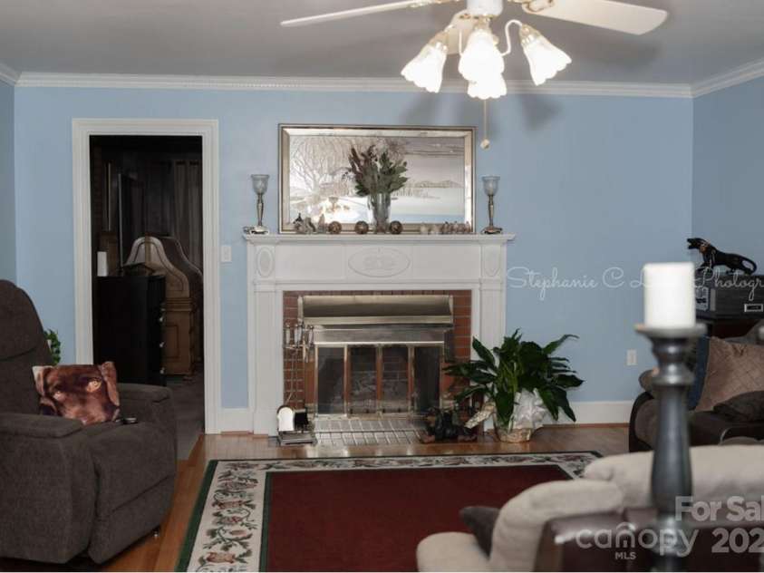 3021 Davis Park Road, Gastonia, NC 28052.  MLS# CAR4178974, YatesRealty ID 1830. 