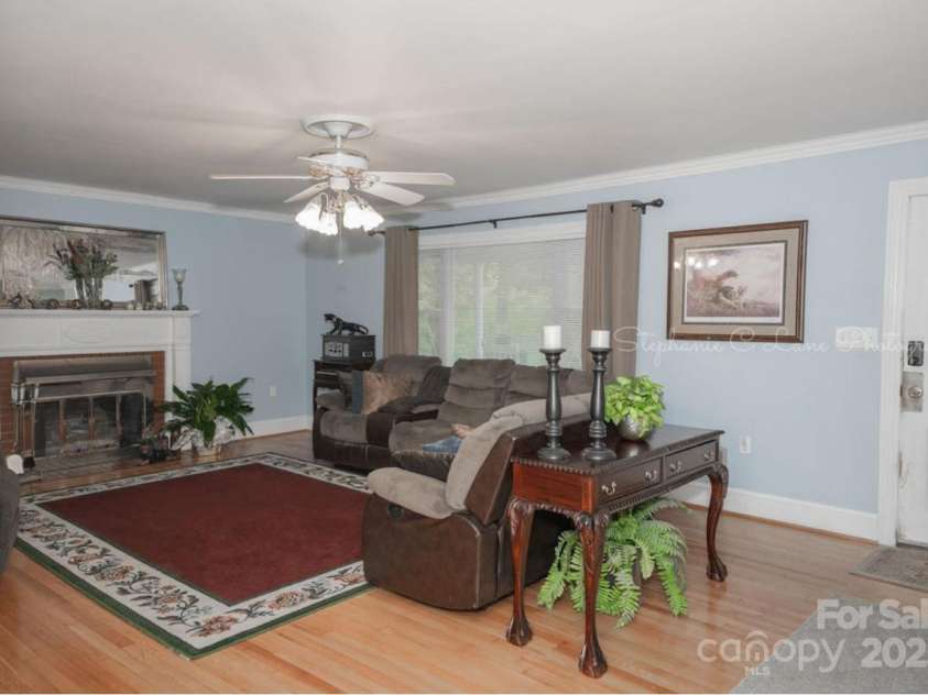 3021 Davis Park Road, Gastonia, NC 28052.  MLS# CAR4178974, YatesRealty ID 1830. 