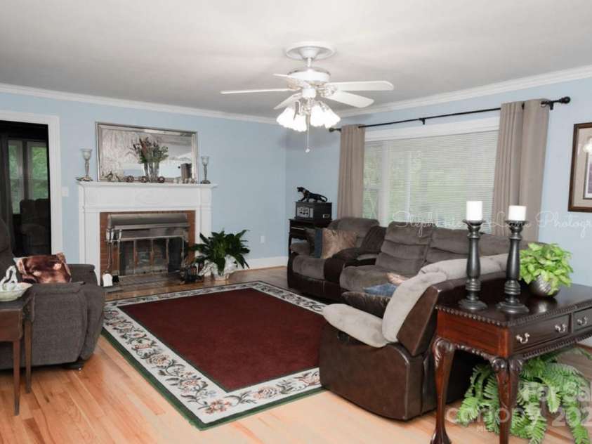 3021 Davis Park Road, Gastonia, NC 28052.  MLS# CAR4178974, YatesRealty ID 1830. 