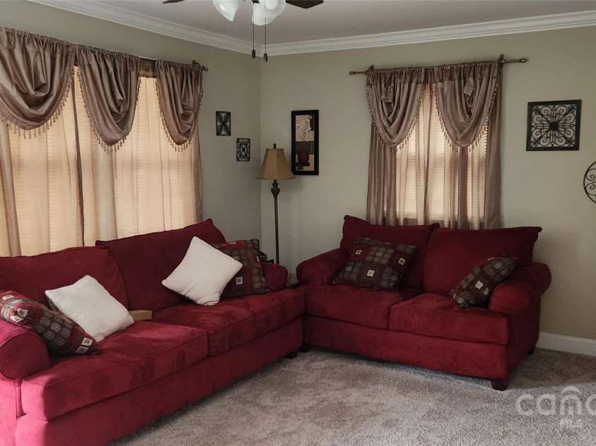 5511 Radford Avenue, Charlotte, NC 28217.  MLS# CAR4314548, YatesRealty ID 1830. 