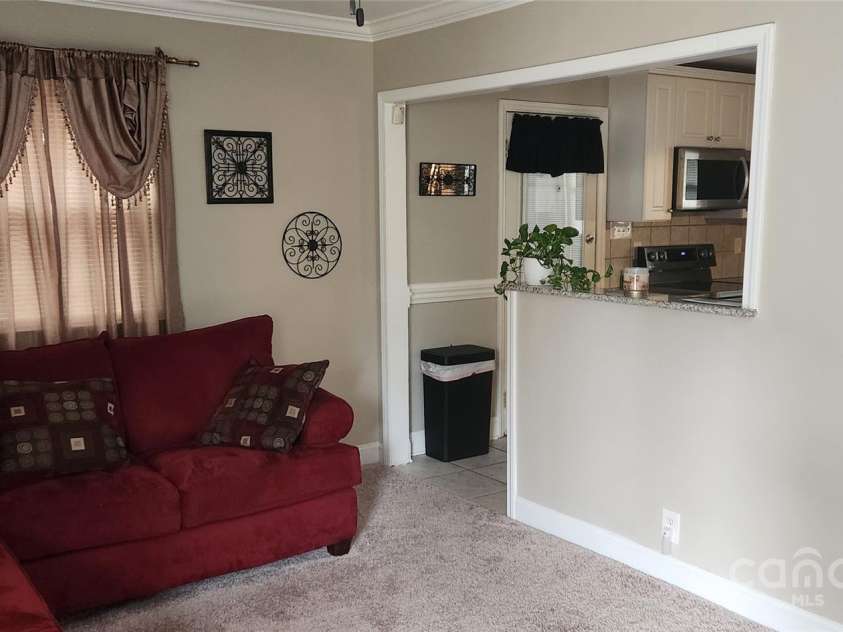 5511 Radford Avenue, Charlotte, NC 28217.  MLS# CAR4314548, YatesRealty ID 1830. 