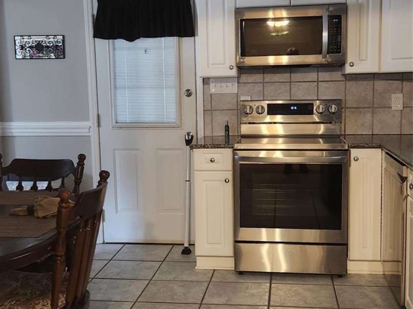 5511 Radford Avenue, Charlotte, NC 28217.  MLS# CAR4314548, YatesRealty ID 1830. 