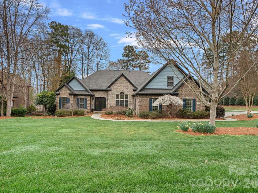 7832 Chapel Creek Drive, Denver, NC 28037.  MLS# CAR4357682, YatesRealty ID 18300. 