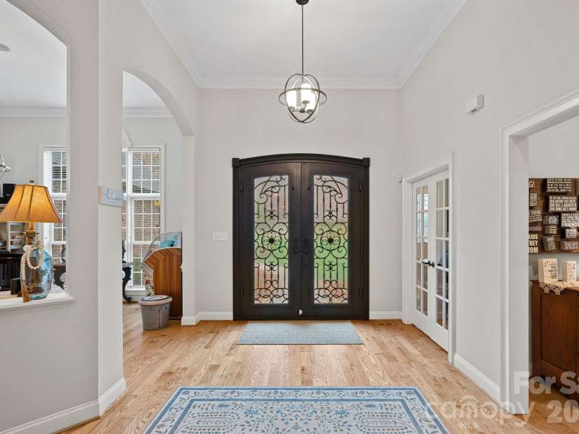 7832 Chapel Creek Drive, Denver, NC 28037.  MLS# CAR4357682, YatesRealty ID 18300. Foyer