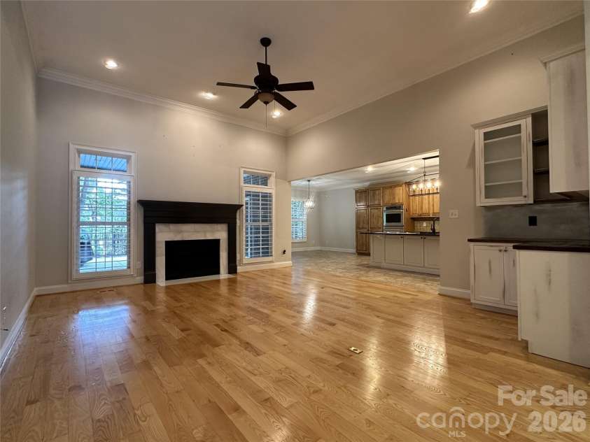 7832 Chapel Creek Drive, Denver, NC 28037.  MLS# CAR4357682, YatesRealty ID 18300. Living Room