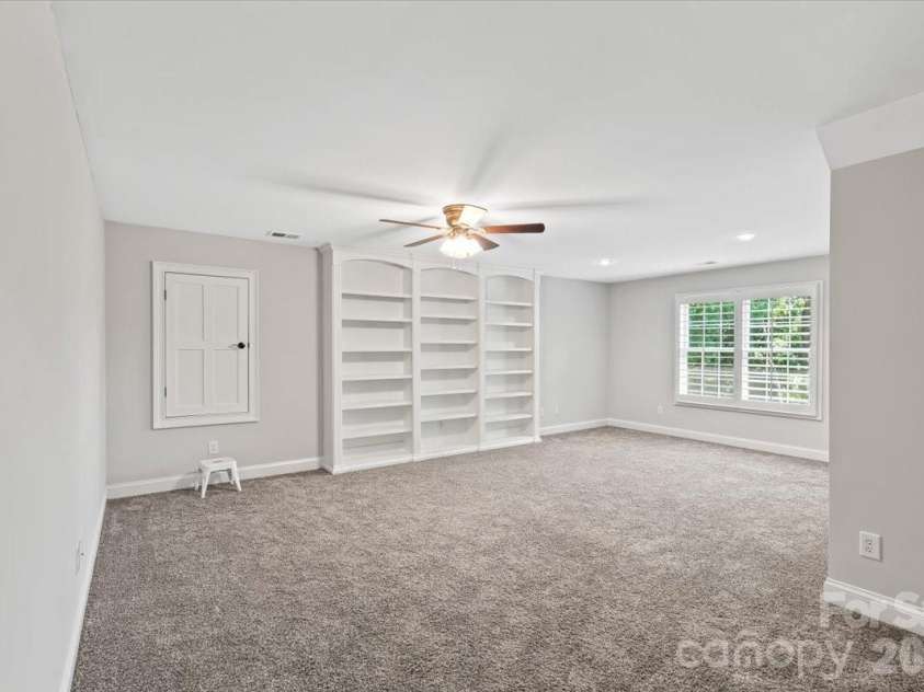 7832 Chapel Creek Drive, Denver, NC 28037.  MLS# CAR4416487, YatesRealty ID 18300. 5th Bedroom
