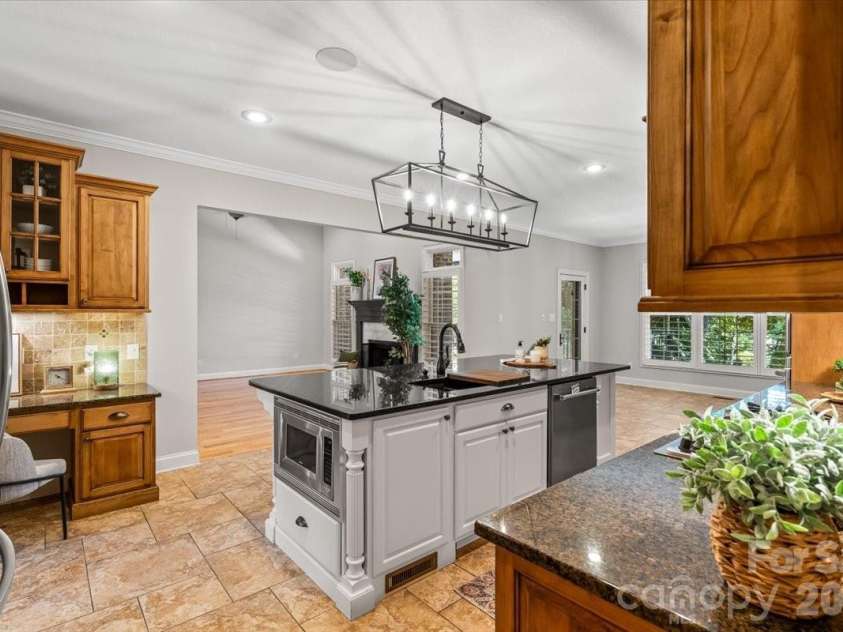 7832 Chapel Creek Drive, Denver, NC 28037.  MLS# CAR4416487, YatesRealty ID 18300. 