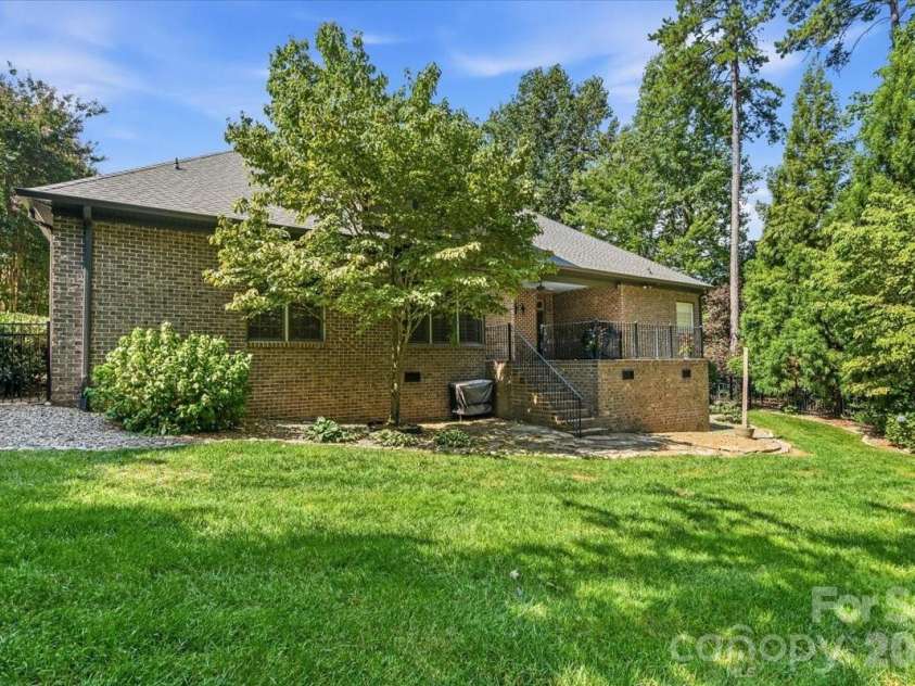 7832 Chapel Creek Drive, Denver, NC 28037.  MLS# CAR4416487, YatesRealty ID 18300. 