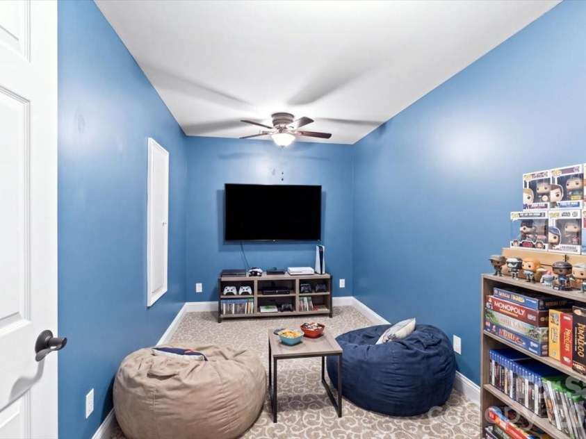 7832 Chapel Creek Drive, Denver, NC 28037.  MLS# CAR4416487, YatesRealty ID 18300. 