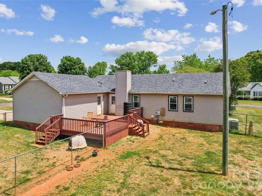 120 Chapel Court, Salisbury, NC 28147.  MLS# CAR4373282, YatesRealty ID 18301. 