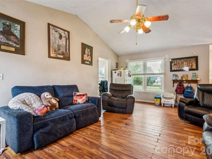 120 Chapel Court, Salisbury, NC 28147.  MLS# CAR4373282, YatesRealty ID 18301. 