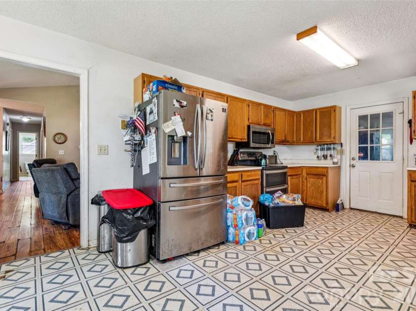 120 Chapel Court, Salisbury, NC 28147.  MLS# CAR4373282, YatesRealty ID 18301. 