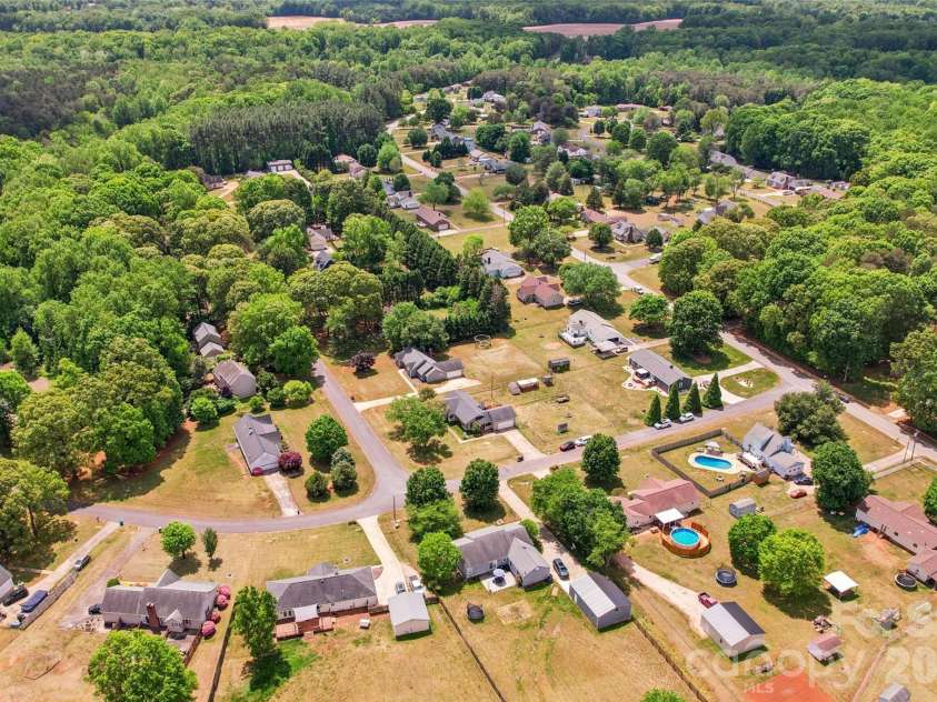 120 Chapel Court, Salisbury, NC 28147.  MLS# CAR4373282, YatesRealty ID 18301. 