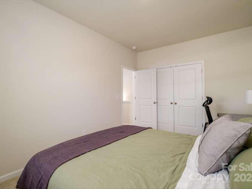 7036 Heron Rookery Way, Charlotte, NC 28214.  MLS# CAR4242696, YatesRealty ID 18301. 