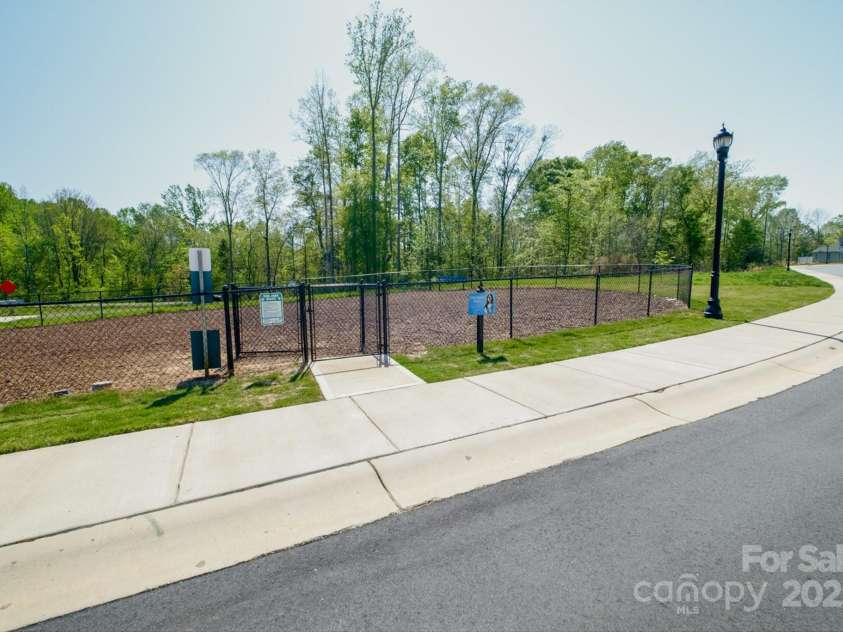 7036 Heron Rookery Way, Charlotte, NC 28214.  MLS# CAR4242696, YatesRealty ID 18301. 