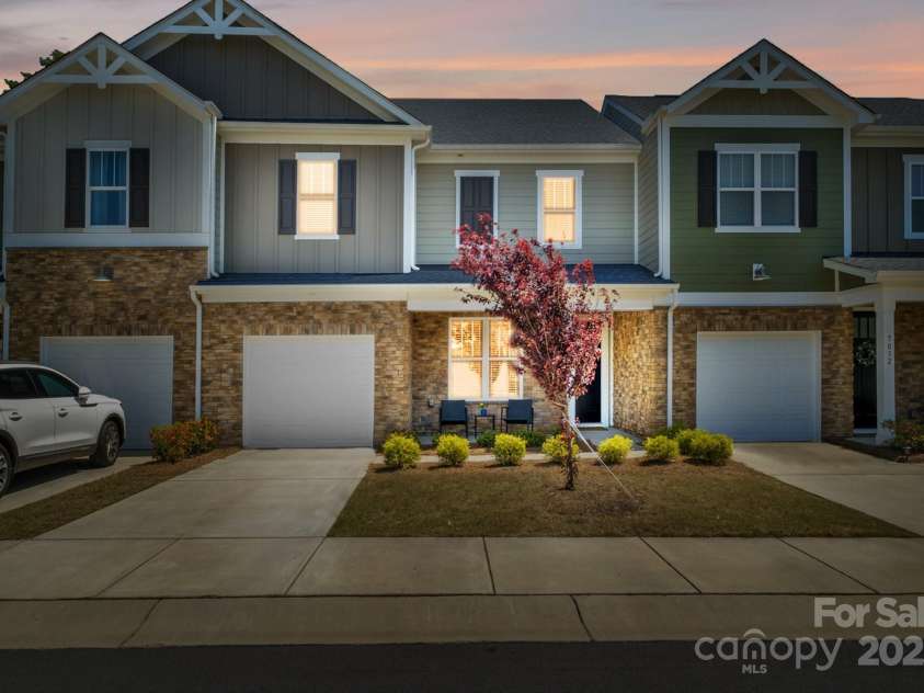 7036 Heron Rookery Way, Charlotte, NC 28214.  MLS# CAR4242696, YatesRealty ID 18301. 