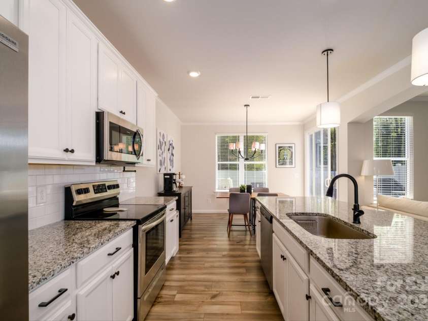 7036 Heron Rookery Way, Charlotte, NC 28214.  MLS# CAR4242696, YatesRealty ID 18301. 