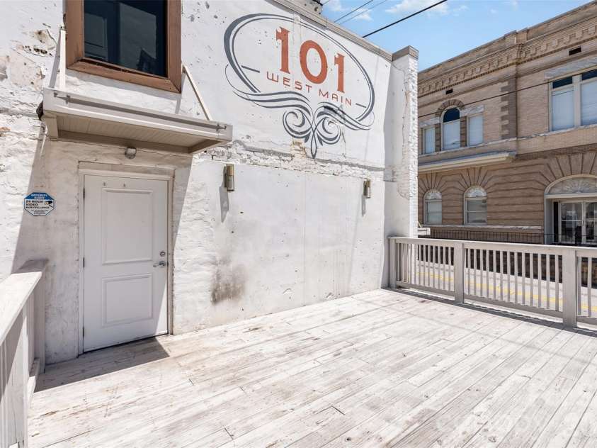 101 Main Street, Union, SC 29379.  MLS# CAR4314039, YatesRealty ID 18302. 
