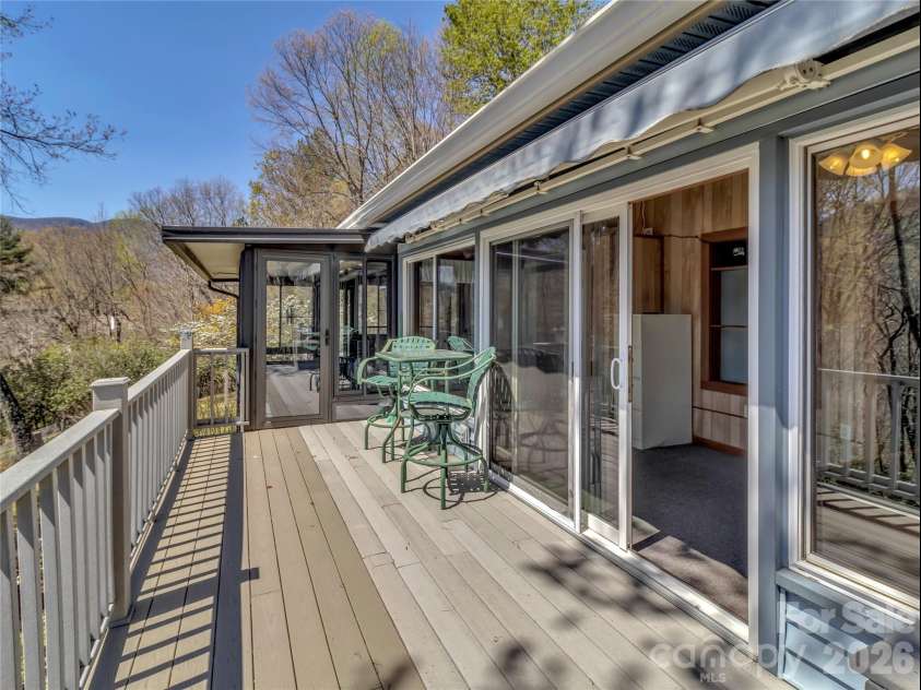 177 Laurel Lane, Otto, NC 28763.  MLS# CAR4359070, YatesRealty ID 18303. 