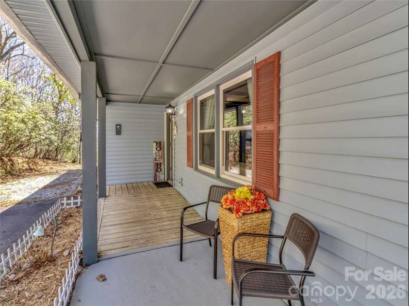 177 Laurel Lane, Otto, NC 28763.  MLS# CAR4359070, YatesRealty ID 18303. 