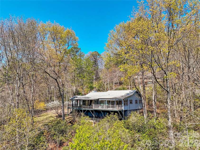 177 Laurel Lane, Otto, NC 28763.  MLS# CAR4359070, YatesRealty ID 18303. 