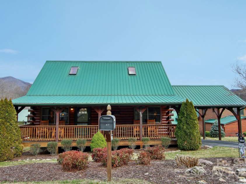 20 Contentment Place, Maggie Valley, NC 28751.  MLS# CAR4222047, YatesRealty ID 18304. 