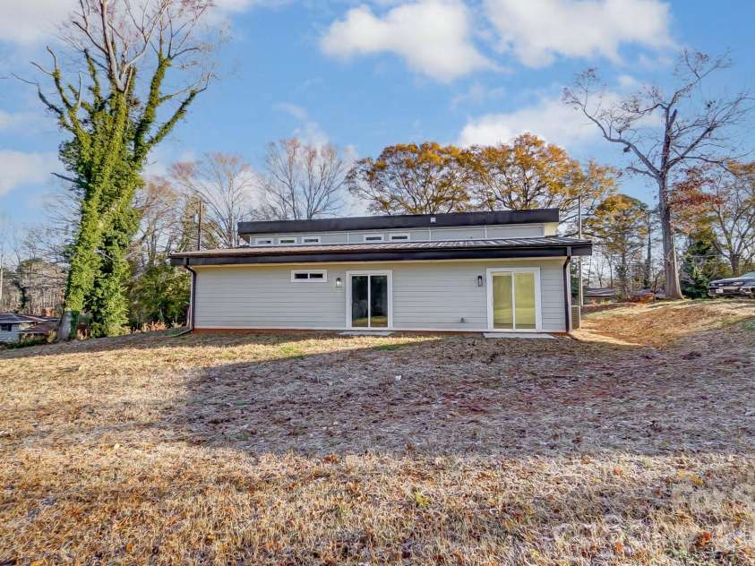 1410 Deborah Circle, Shelby, NC 28150.  MLS# CAR4207250, YatesRealty ID 18308. Backyard 