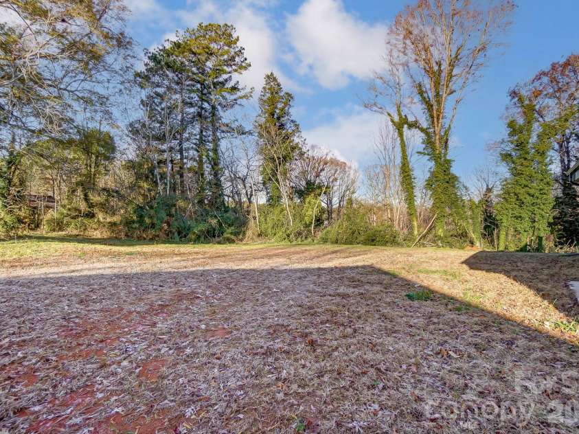 1410 Deborah Circle, Shelby, NC 28150.  MLS# CAR4207250, YatesRealty ID 18308. Backyard 