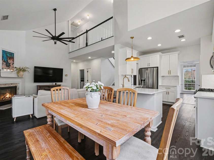 9152 Snow Hill Court, Charlotte, NC 28269.  MLS# CAR4355779, YatesRealty ID 18309. 