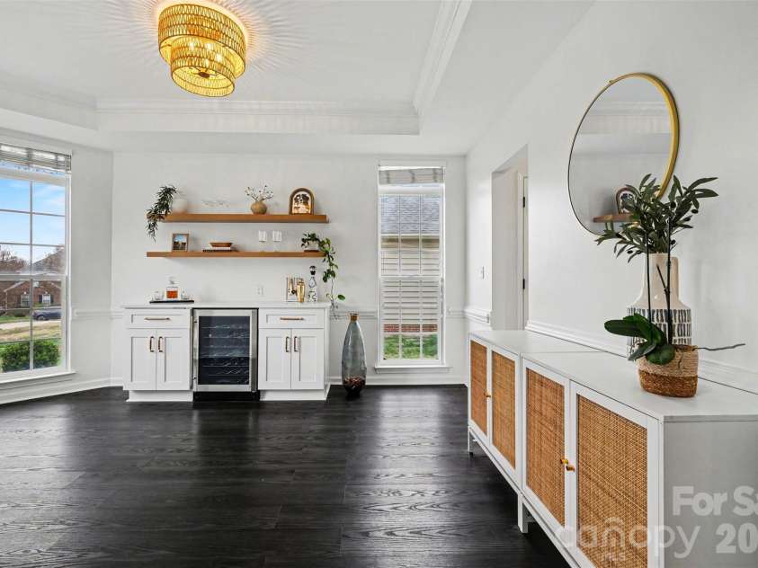 9152 Snow Hill Court, Charlotte, NC 28269.  MLS# CAR4355779, YatesRealty ID 18309. 