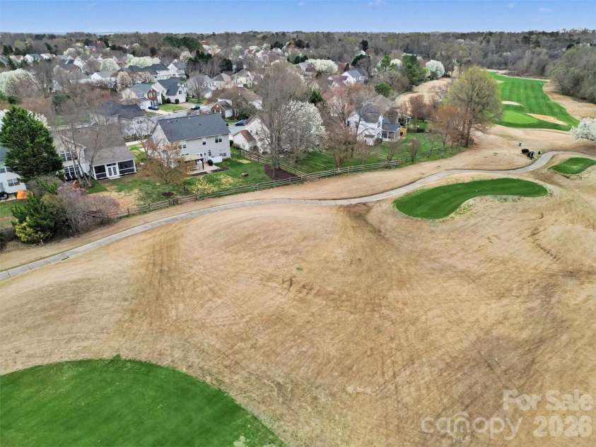 9152 Snow Hill Court, Charlotte, NC 28269.  MLS# CAR4355779, YatesRealty ID 18309. 