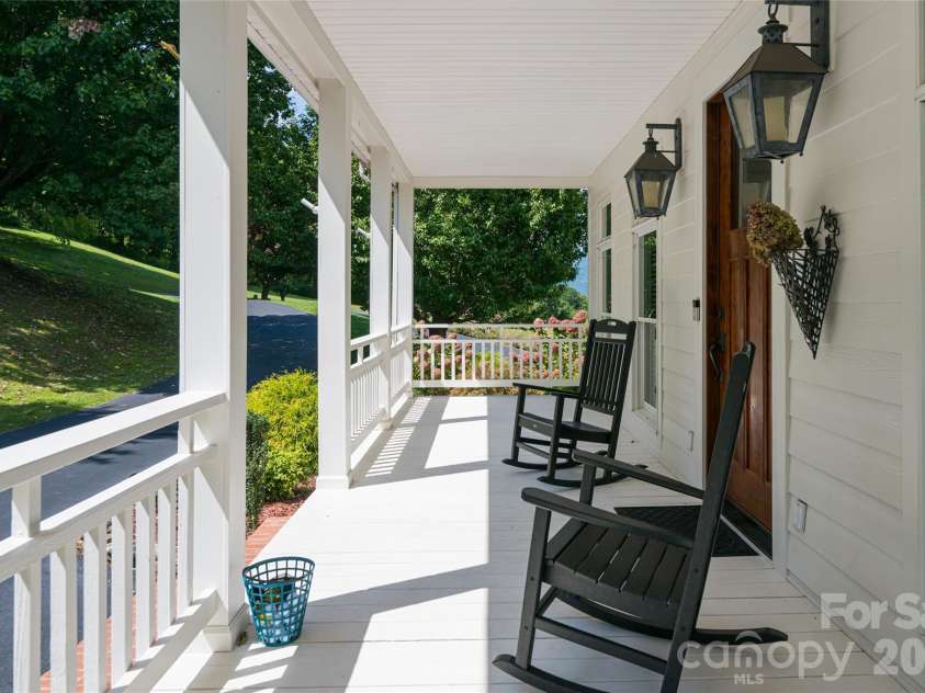 208 Parrish Farm Road, Waynesville, NC 28786.  MLS# CAR4301436, YatesRealty ID 1831. 