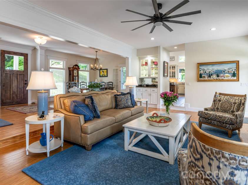 208 Parrish Farm Road, Waynesville, NC 28786.  MLS# CAR4301436, YatesRealty ID 1831. 