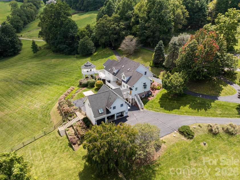 208 Parrish Farm Road, Waynesville, NC 28786.  MLS# CAR4301436, YatesRealty ID 1831. 