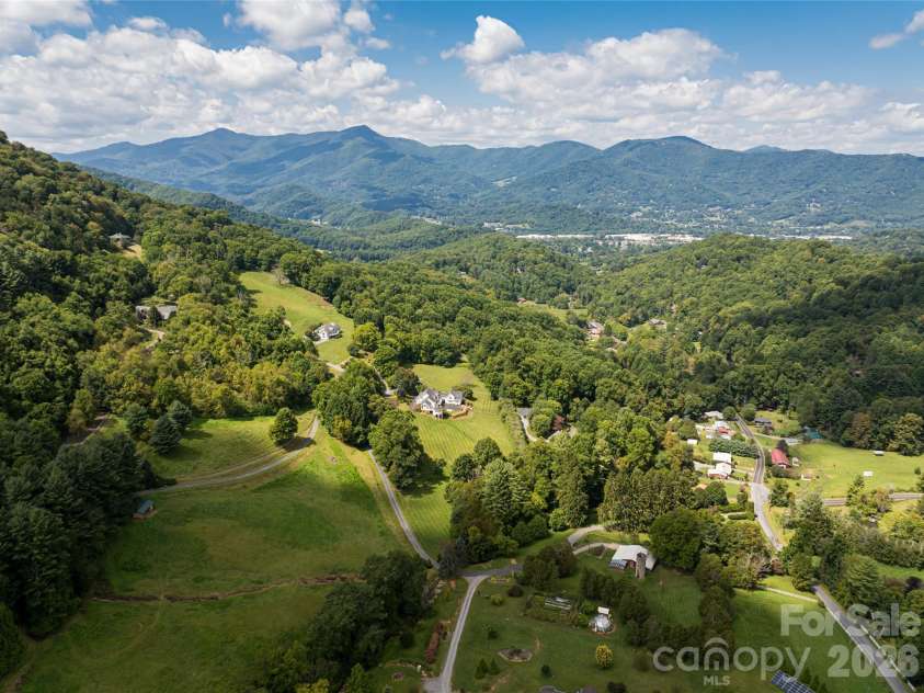 208 Parrish Farm Road, Waynesville, NC 28786.  MLS# CAR4301436, YatesRealty ID 1831. 