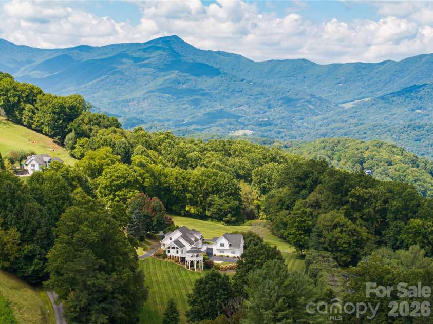 208 Parrish Farm Road, Waynesville, NC 28786.  MLS# CAR4301436, YatesRealty ID 1831. 