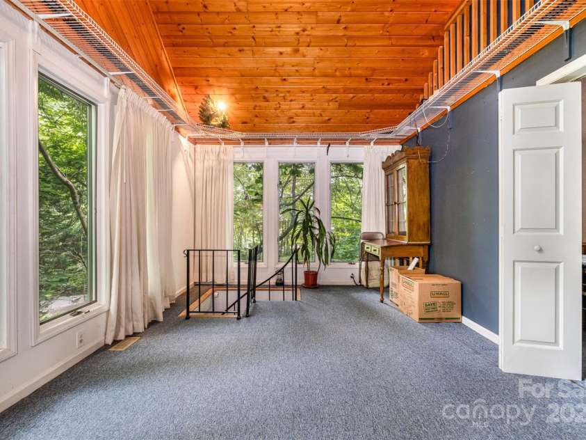 1102 Lake Montonia Road, Kings Mountain, NC 28086.  MLS# CAR4263935, YatesRealty ID 18310. 