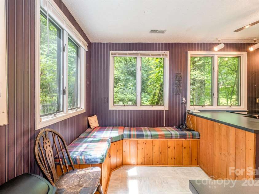 1102 Lake Montonia Road, Kings Mountain, NC 28086.  MLS# CAR4263935, YatesRealty ID 18310. 