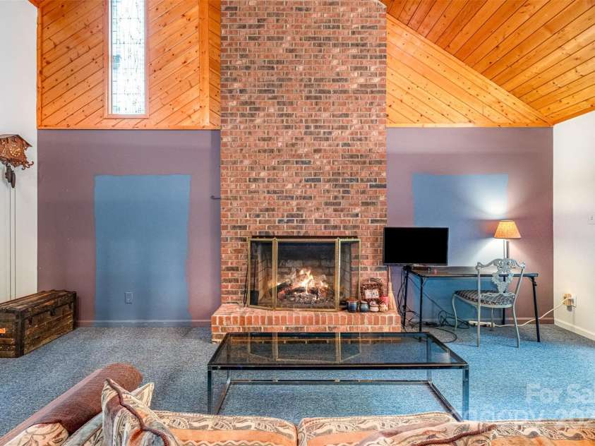 1102 Lake Montonia Road, Kings Mountain, NC 28086.  MLS# CAR4263935, YatesRealty ID 18310. Virtually enhanced fireplace