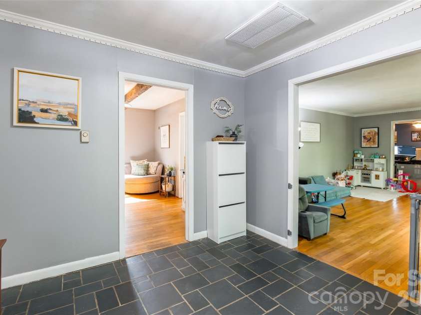 513 Mountainbrook Road, Lancaster, SC 29720.  MLS# CAR4374227, YatesRealty ID 18310. 