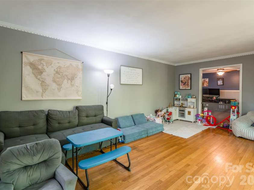 513 Mountainbrook Road, Lancaster, SC 29720.  MLS# CAR4374227, YatesRealty ID 18310. 
