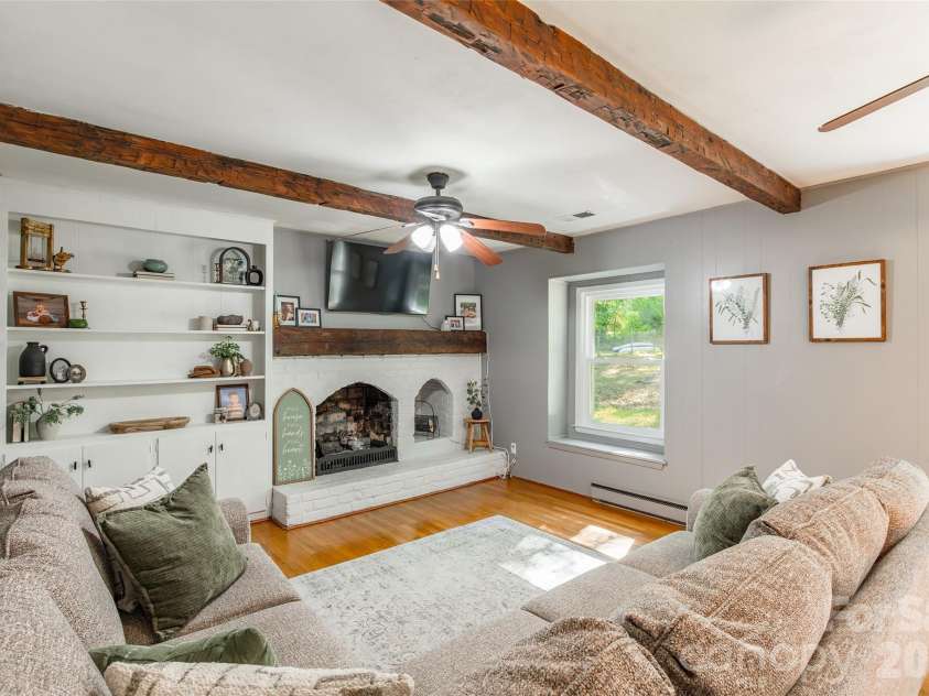 513 Mountainbrook Road, Lancaster, SC 29720.  MLS# CAR4374227, YatesRealty ID 18310. 