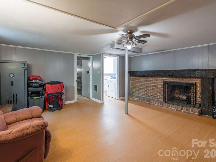 513 Mountainbrook Road, Lancaster, SC 29720.  MLS# CAR4374227, YatesRealty ID 18310. 