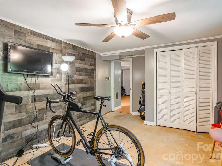 513 Mountainbrook Road, Lancaster, SC 29720.  MLS# CAR4374227, YatesRealty ID 18310. 