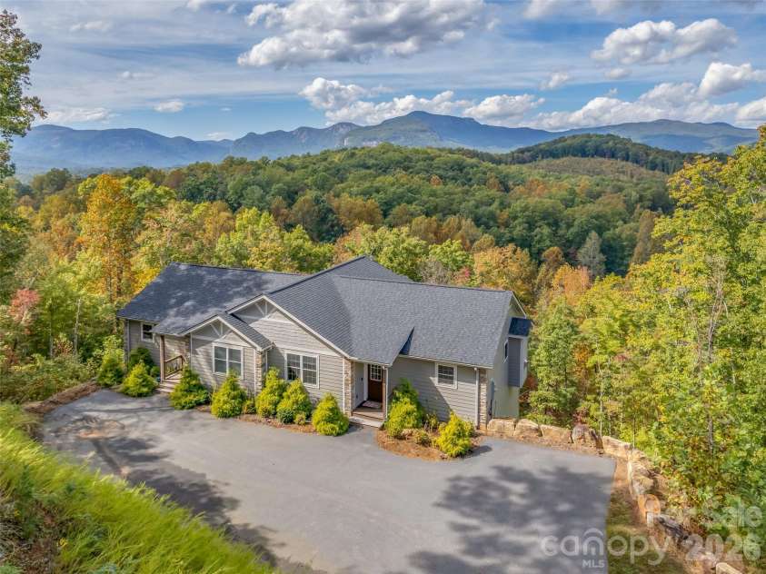 146 Red Hawk Knoll, Lake Lure, NC 28746.  MLS# CAR4334221, YatesRealty ID 18311. Condo with stunning view