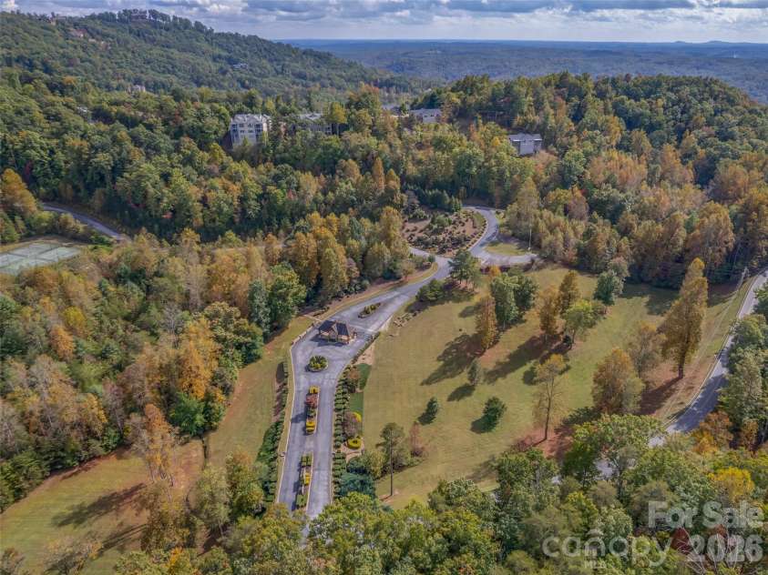 146 Red Hawk Knoll, Lake Lure, NC 28746.  MLS# CAR4334221, YatesRealty ID 18311. Gated community