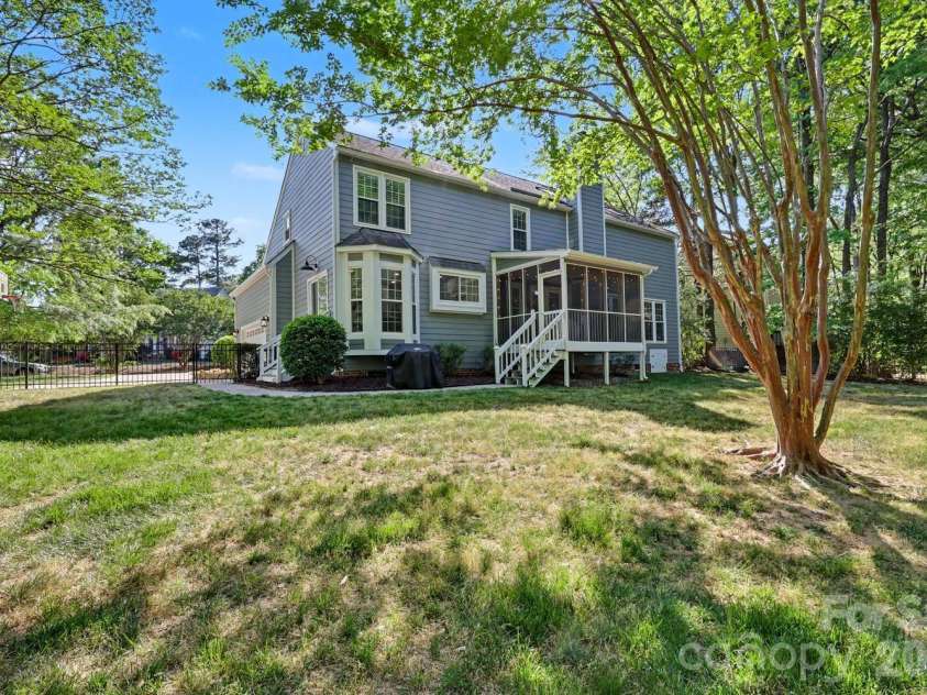 12227 Provincetowne Drive, Charlotte, NC 28277.  MLS# CAR4373650, YatesRealty ID 18312. 